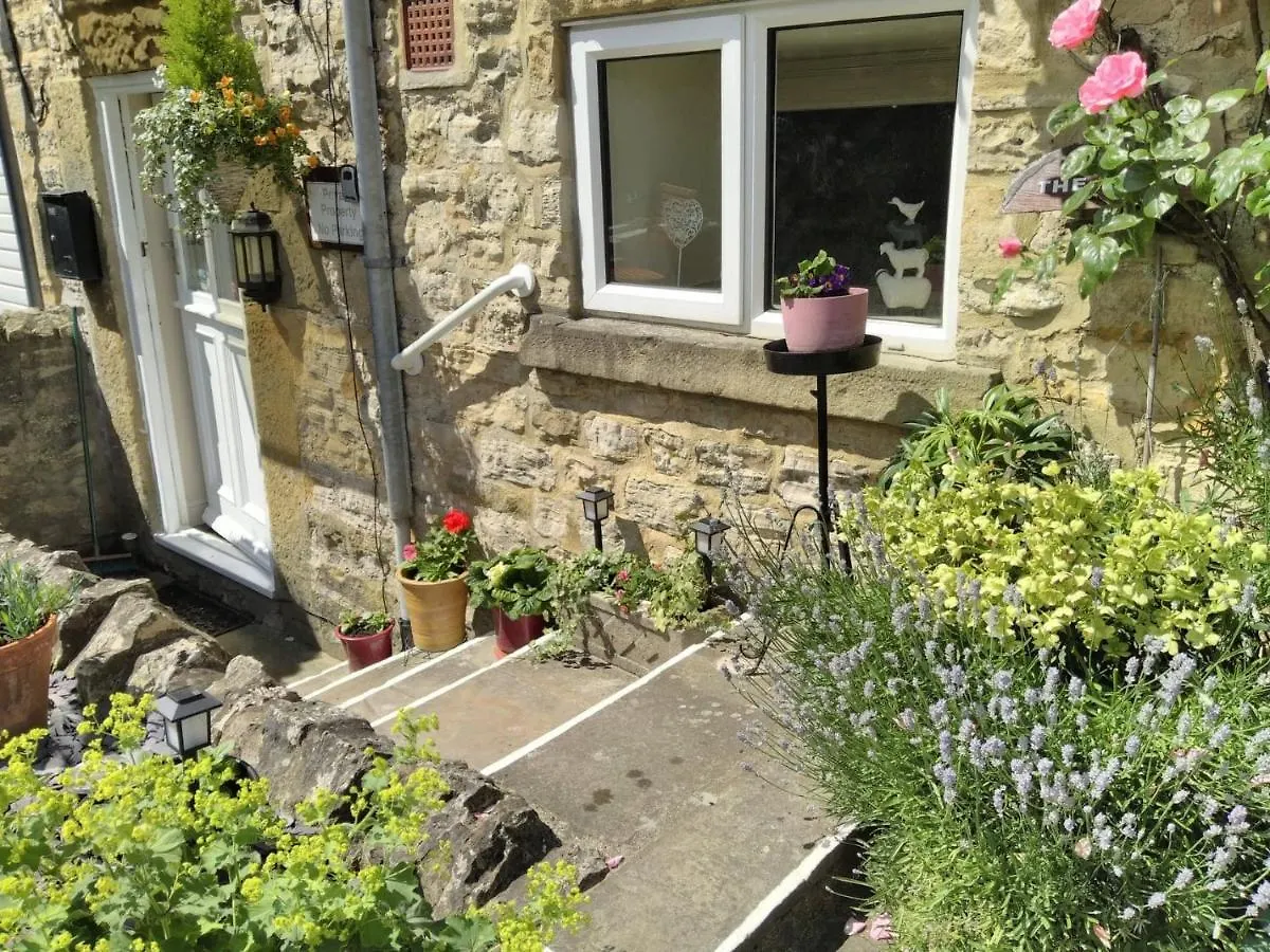 The Lodge Masham 0*,  United Kingdom